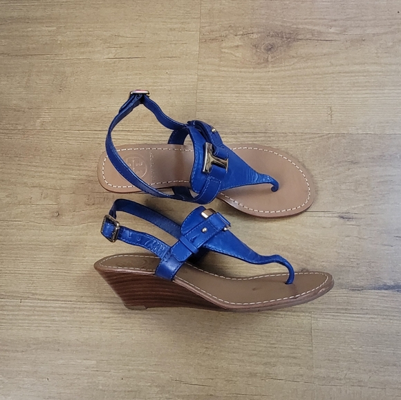 Tory Burch Casey Wedge Thong-Maison Leather Sandals - Picture 1 of 12